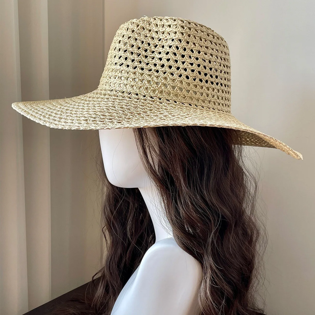 French Big Brim Straw Hat Women's Summer Seaside Vacation Sun Hat Island Hollow Beach Sun Hat thumbnail 4