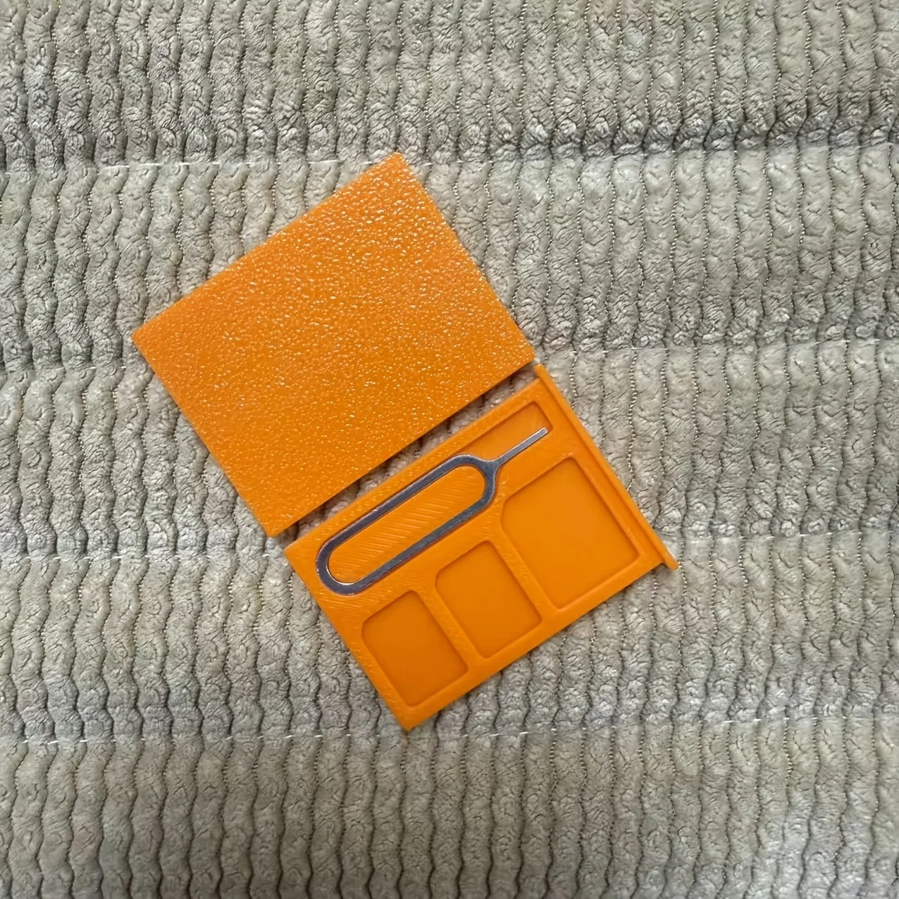 1pc Mini SIM TF Card Storage Case, Portable Shockproof Dustproof Organizer with SIM Eject Pin, Compact Phone Digital Accessory thumbnail 5