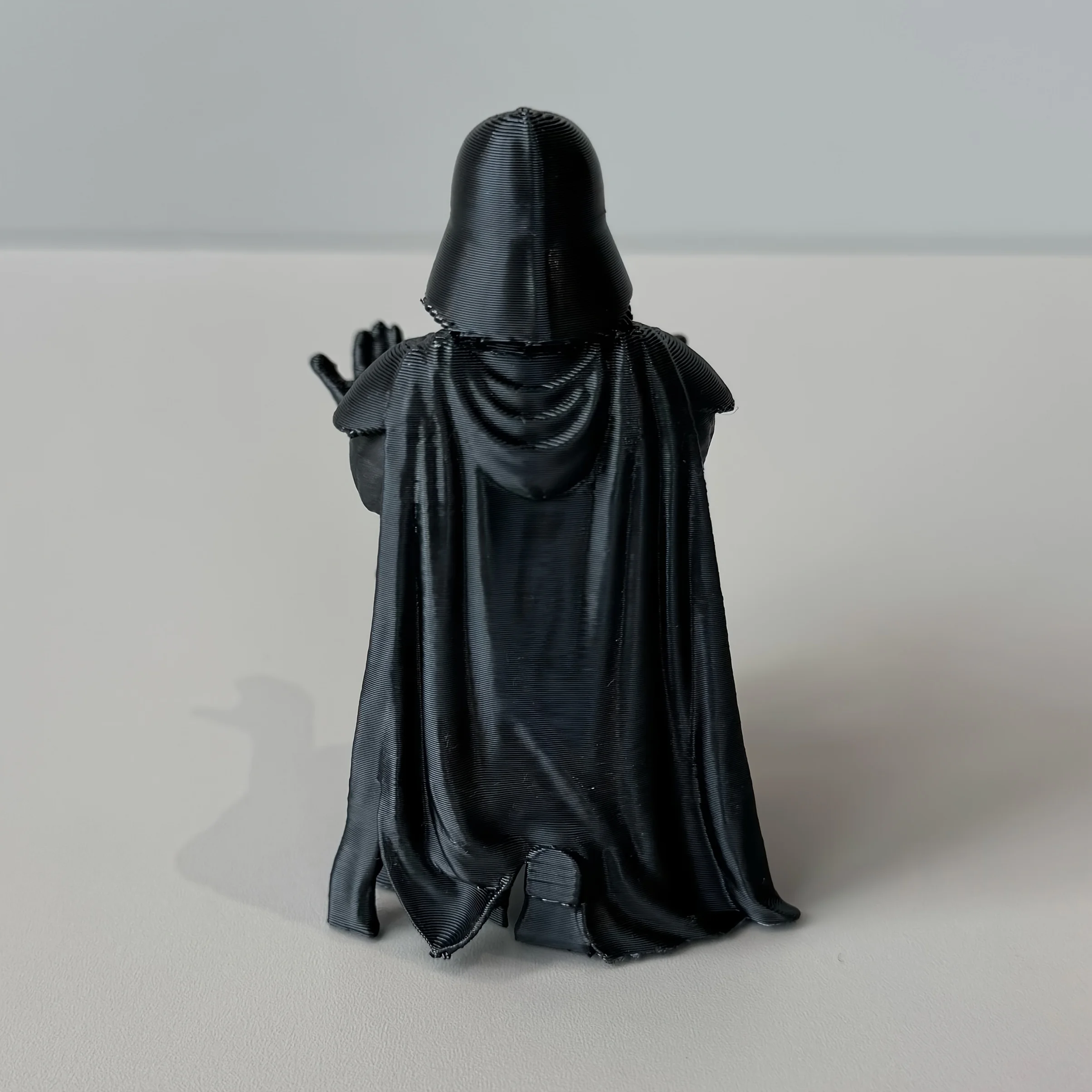3D Printed Vinda Pen Holder - Suitable for Office & Bookshelf Storage, Kneeling Plastic Desk with Vinda, Study Decoration thumbnail 2