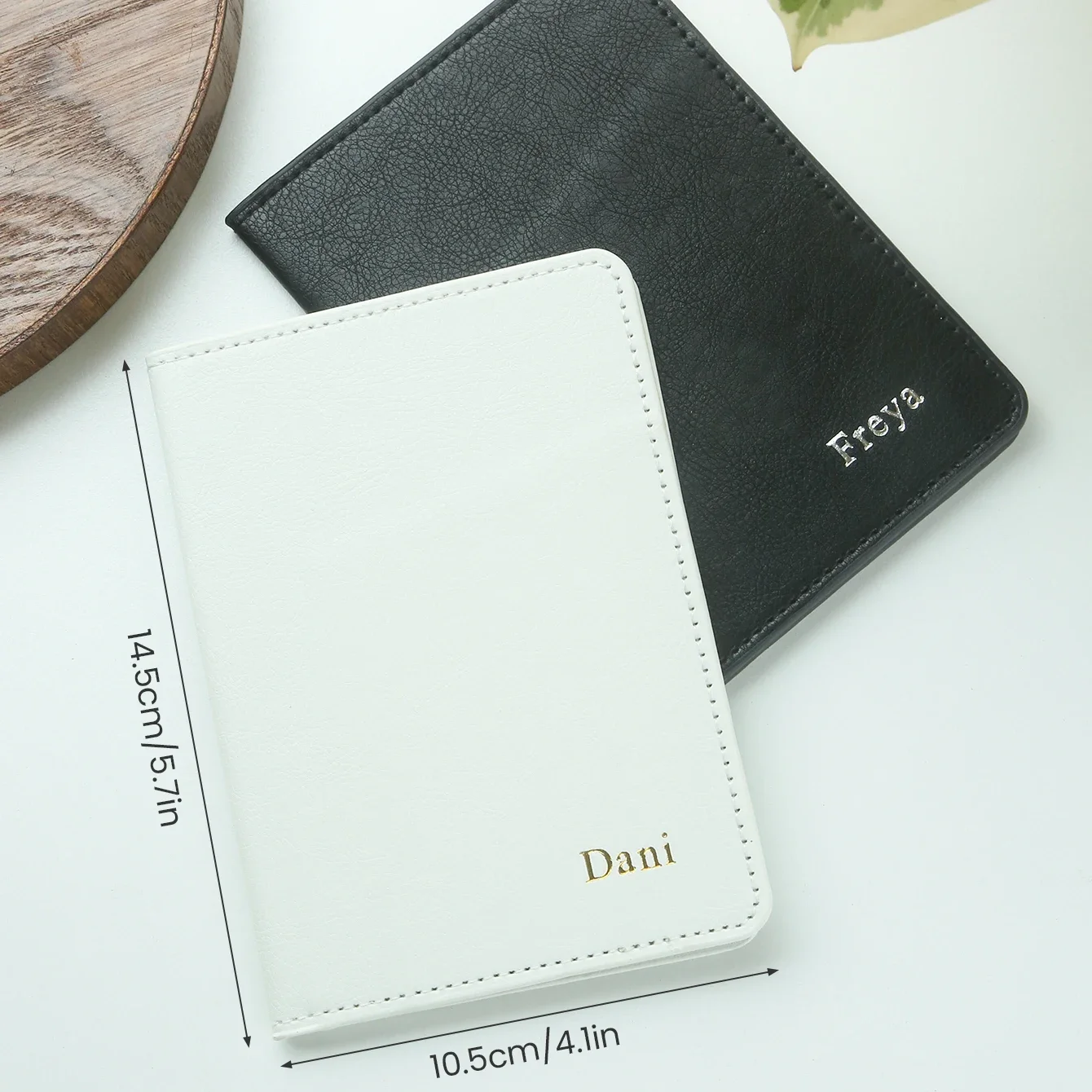 Personalized Name Passport Holder Customized Monogram Texture Faux Leather Passport Cover Custom Classical Gift for Friends thumbnail 3