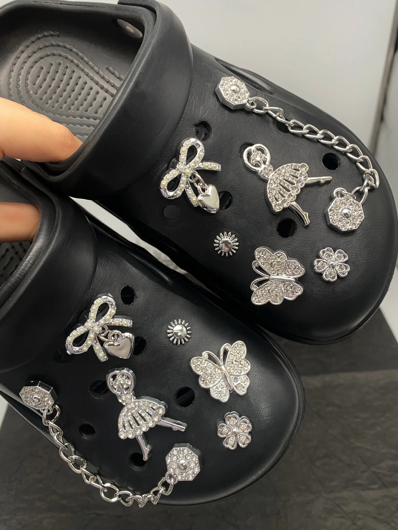 12 Pcs Trendy Silver Chain Shoe Charms, Detachable Dancing Girl DIY Accessories for Garden Shoes & Sandals, Versatile Outdoor Sh thumbnail 3