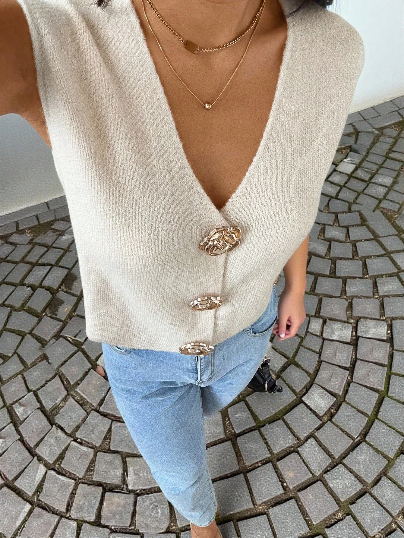 Women's Knitted Open Cardigan Vest Elegant French Design Lightweight Sweater Specifically Designed for Females thumbnail 6