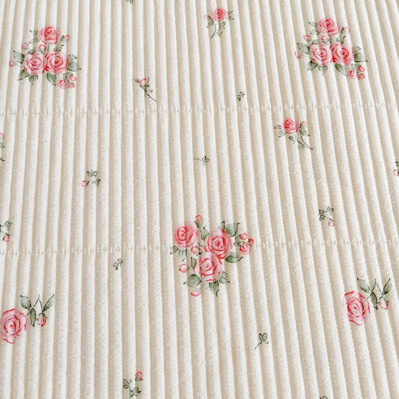 Soft Comfortable Summer Bedspread Versatile Coverlets Quilt Skin-friendly Breathable Quilted Bedsheet Thicken Durable Bed Cover thumbnail 5