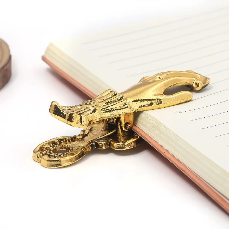 French Vintage Notebook Clip Noble Lady Hand Metal Bookmark Funny Accessory Reading XKSQ02 thumbnail 3