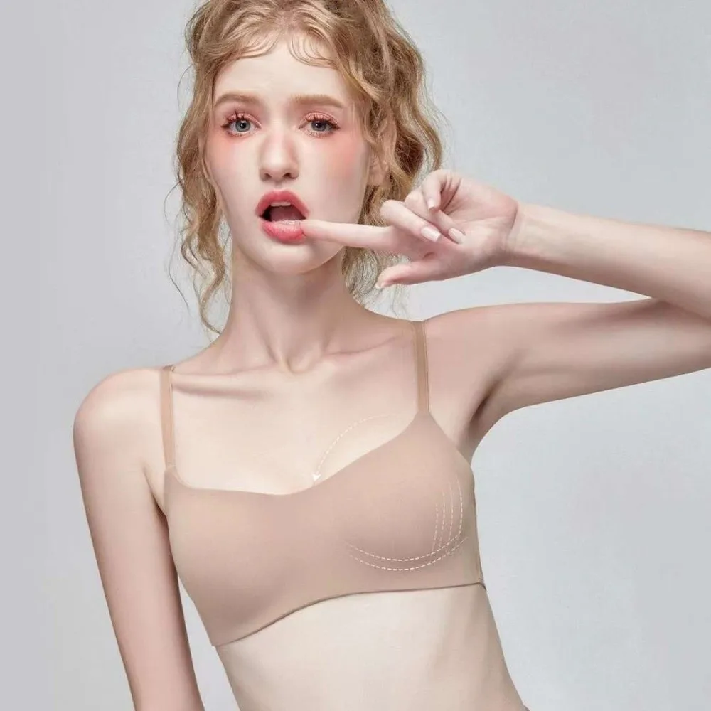 Sexy Soft Comfort Wireless Bra Breathable Fabric Elastic Material Seamless Bra Gathered Design Thin Cup Bralette Daily Wear thumbnail 3