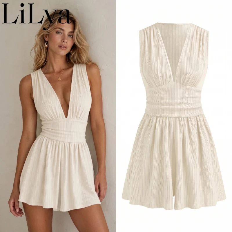 Fashion Casual Popular V Neck Waist Cinched Design Pleated Women Rompers Elegant Commuter Shorts Sleeveless daily Women Rompers