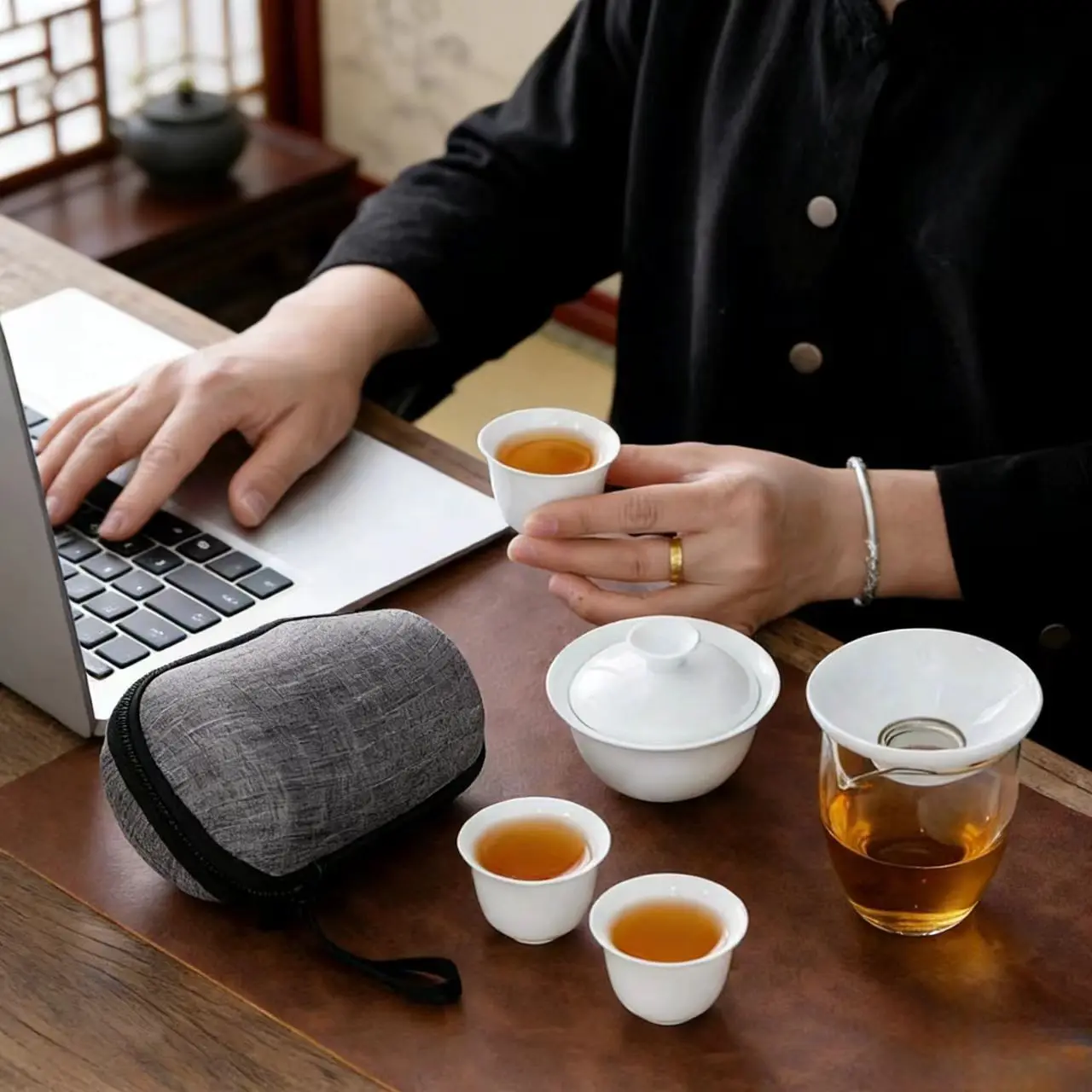 White Porcelain Sancai Gaiwan Travel Kung Fu Tea Set, Portable Quick Cup with Glass Teacup, Minimalist Tea Kit with Storage Bag thumbnail 3