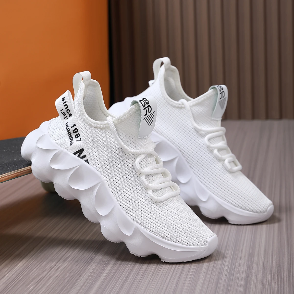 Men's Large Size Outdoor Hiking And Running Shoes Comfortable Casual Versatile Fashionable Sports Shoes for Couples Training thumbnail 6