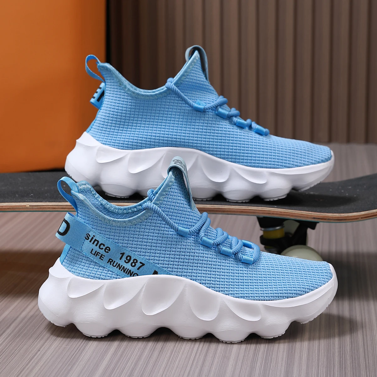 Men's Large Size Outdoor Hiking And Running Shoes Comfortable Casual Versatile Fashionable Sports Shoes for Couples Training thumbnail 5