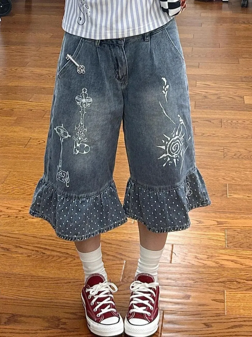 New American Retro Graffiti Print Polka Dot Ruffled Cuffed Capri Jeans Y2K Women's High-Waisted Loose Slimming Wide-Leg Shorts thumbnail 5