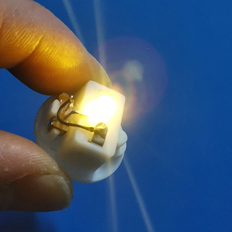 D2.3CM warm white