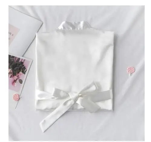 Soild white