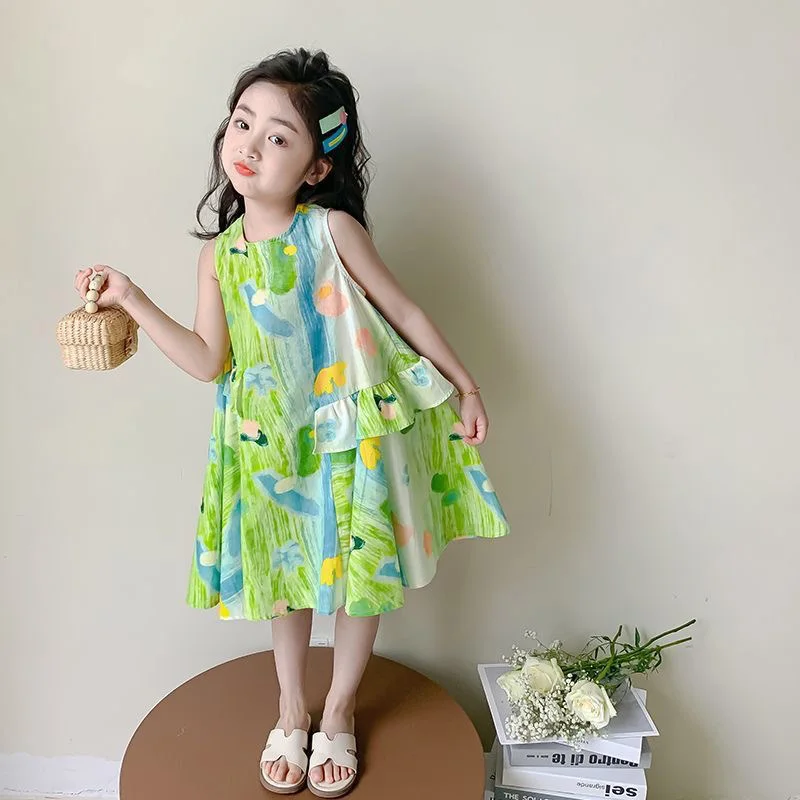 green dress