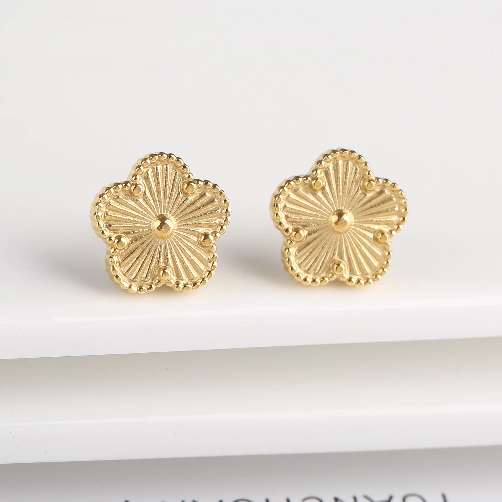 Earings 2