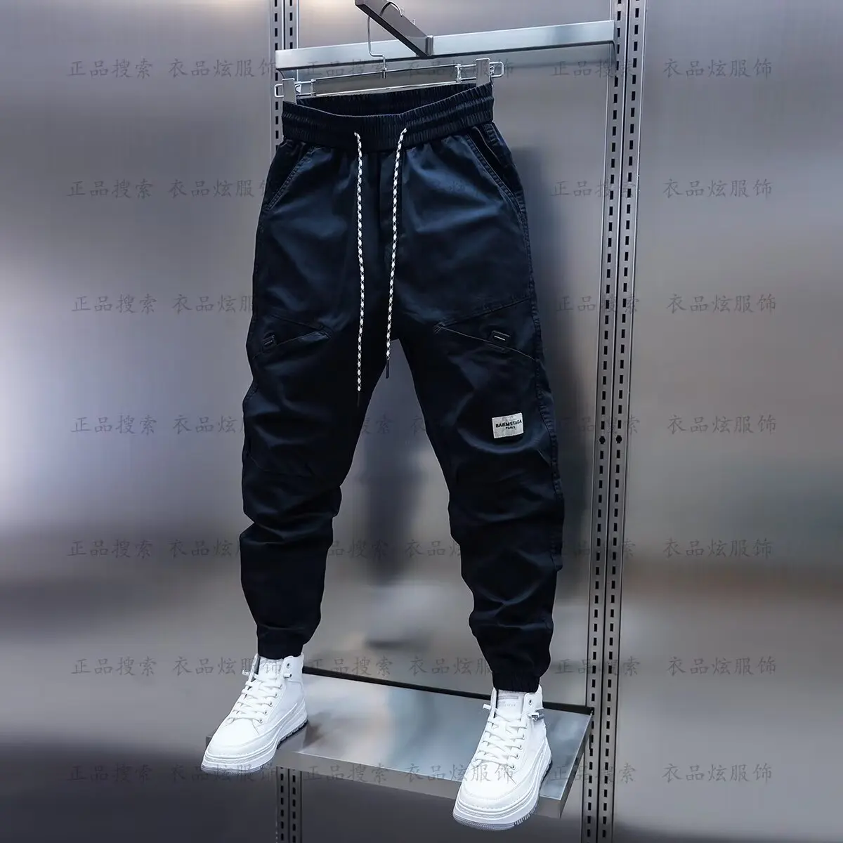 Black-842