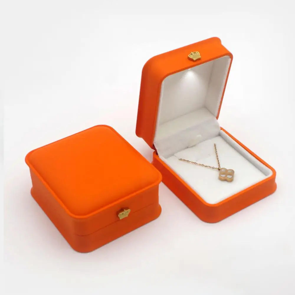 Orange-Necklace