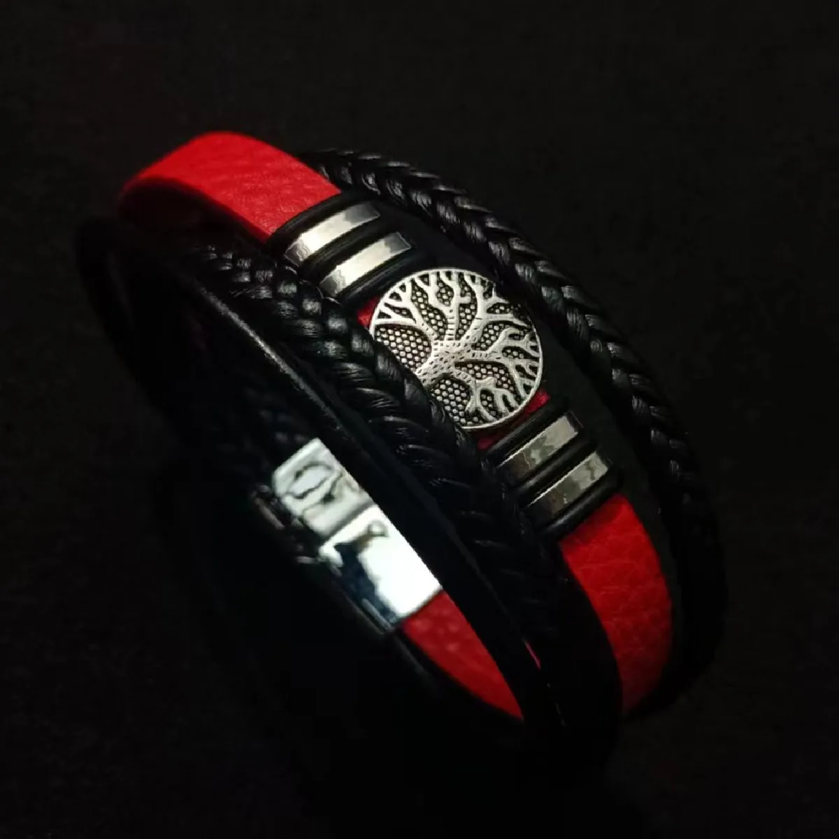 tree red