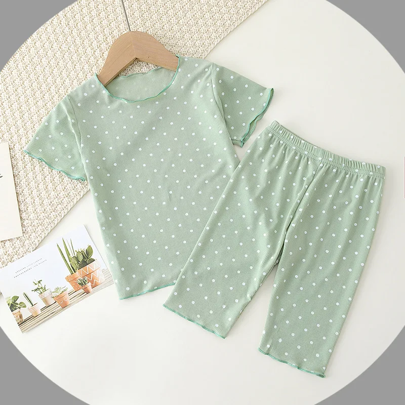 small dot green