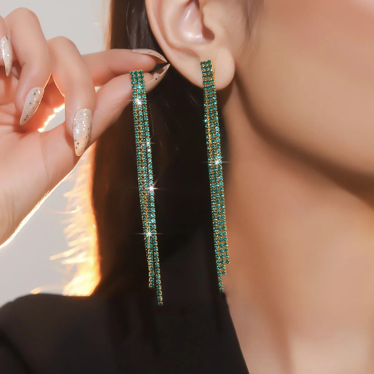 3 lines green golden