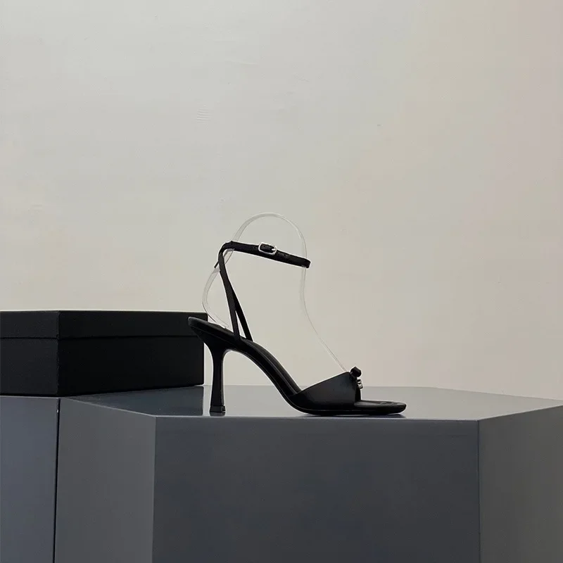 Black  7cm