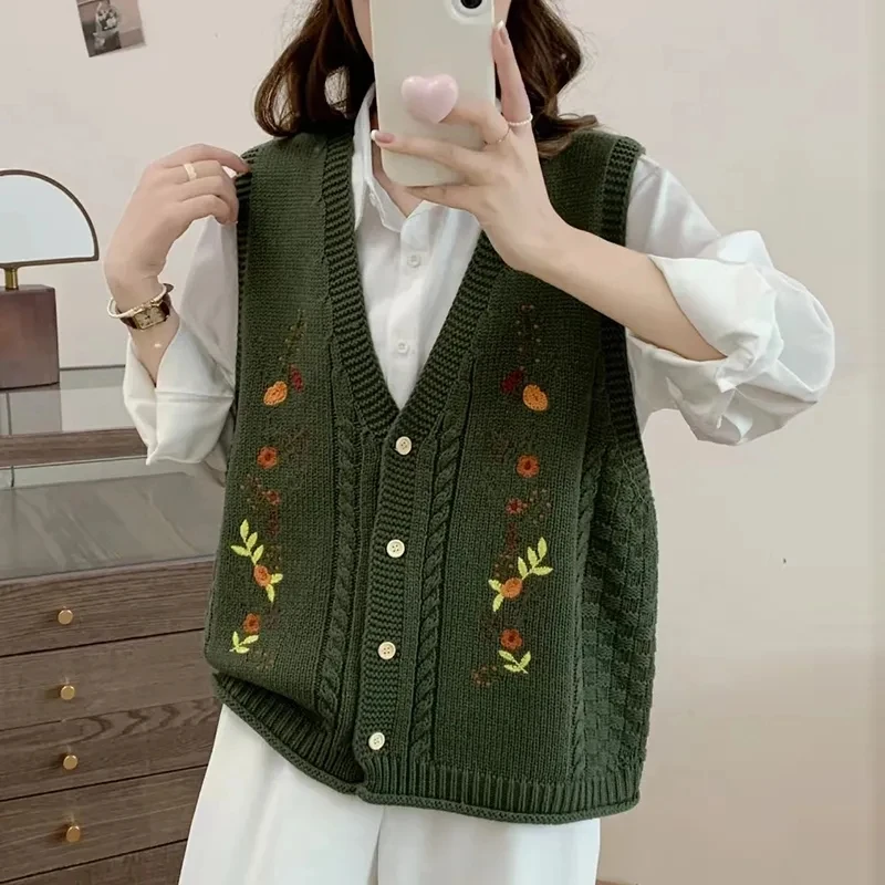 Blackish Green