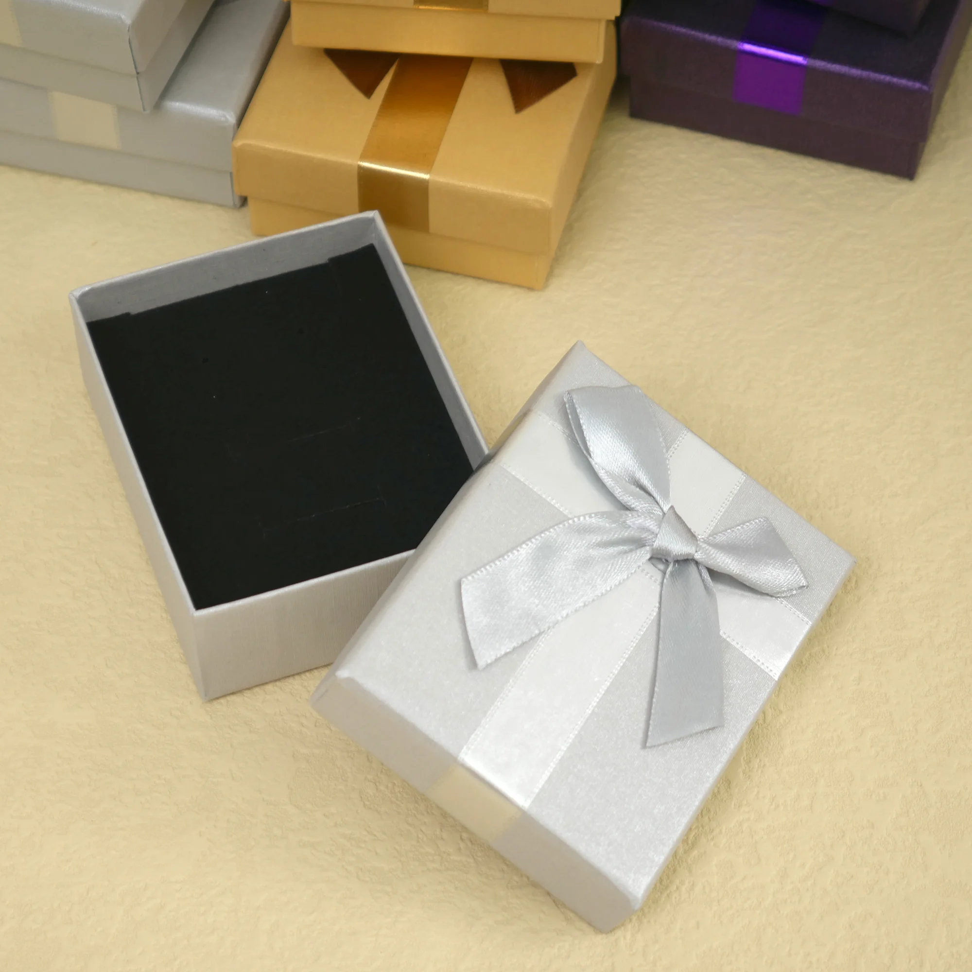 B2-9x7x3cm