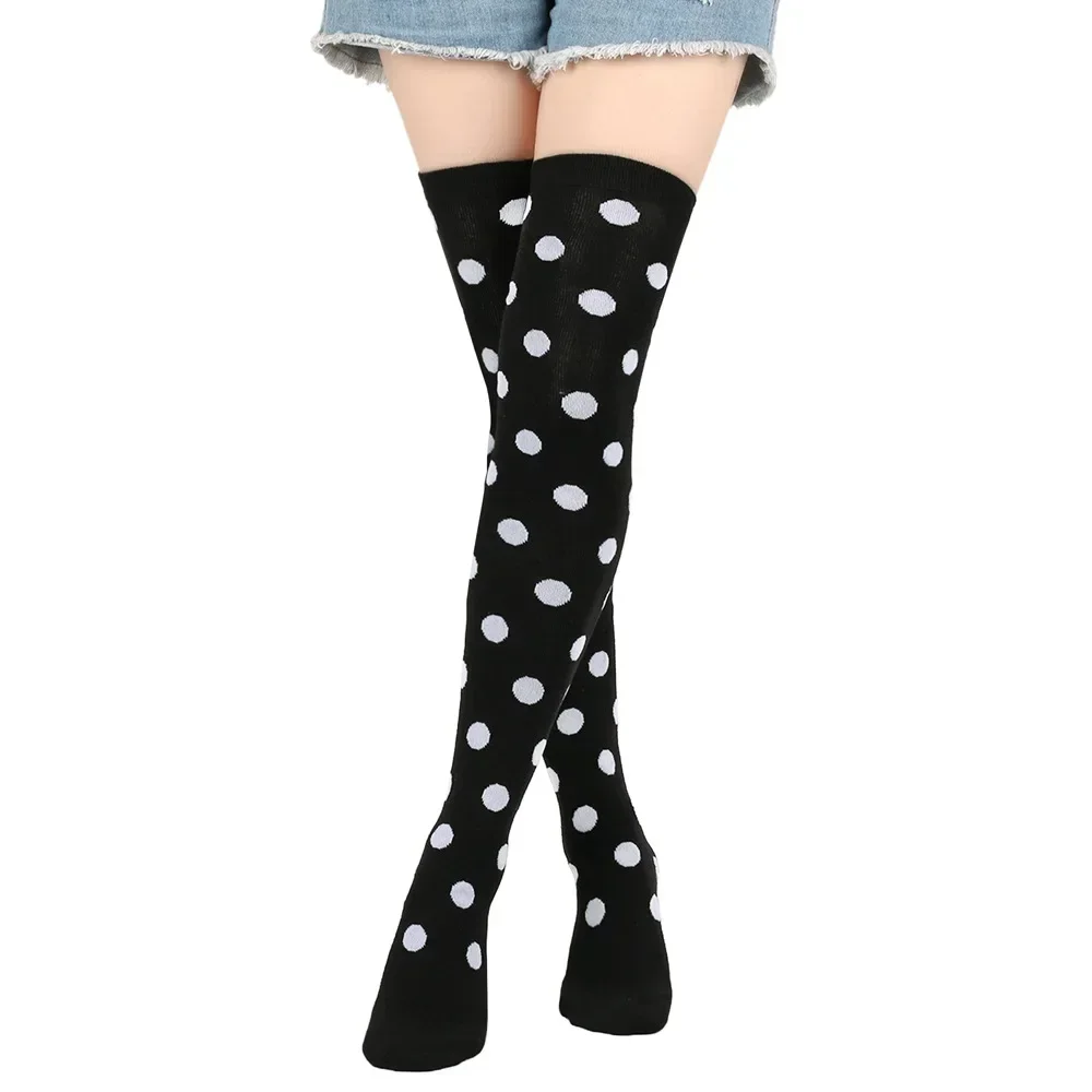 White Dot Black 5