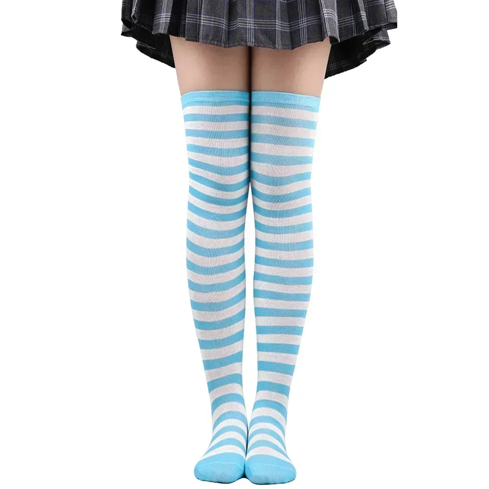 Light blue white 17