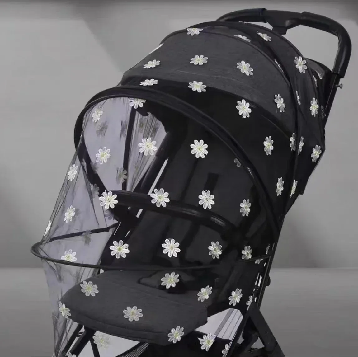 Black Little Daisy