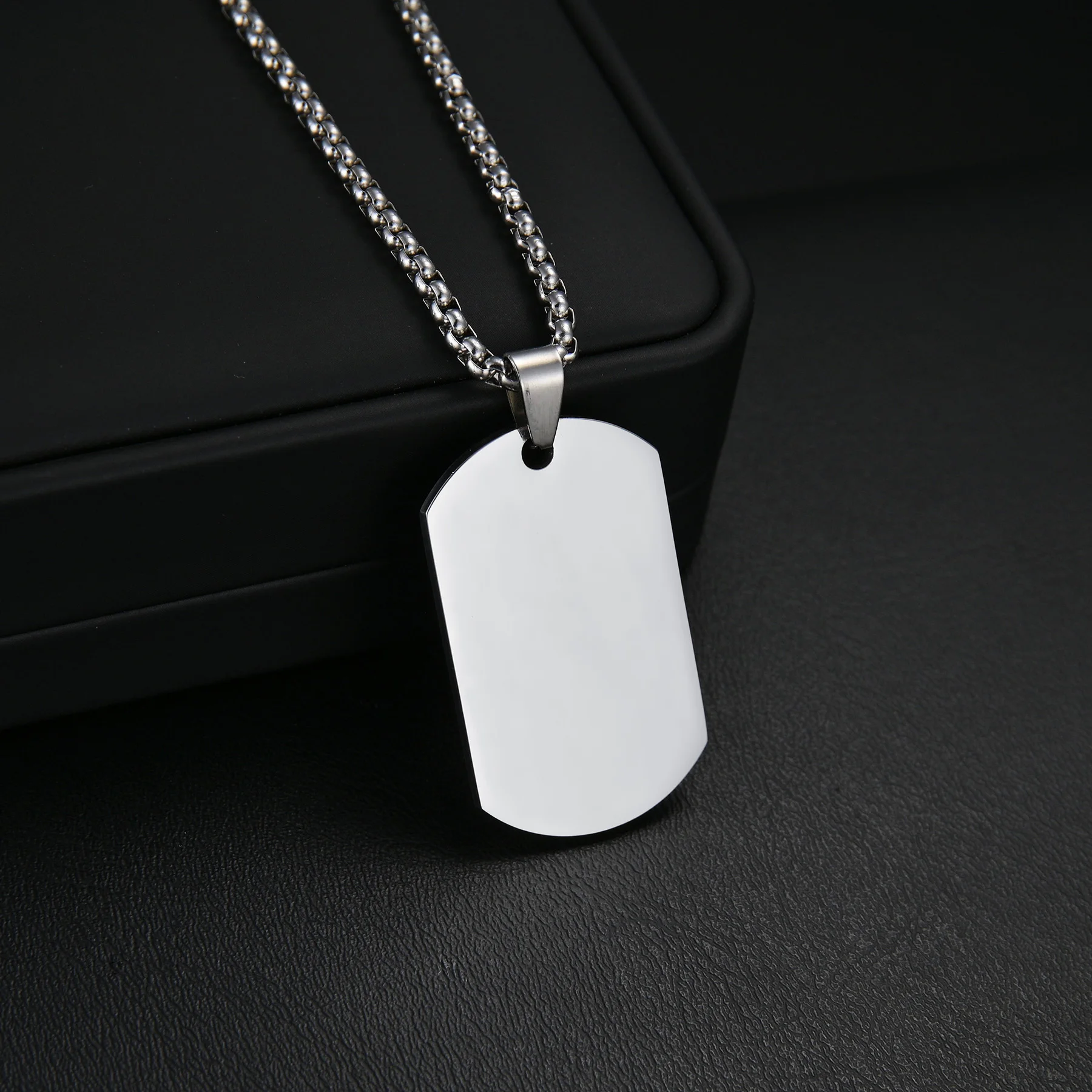 FZZ Chain 01