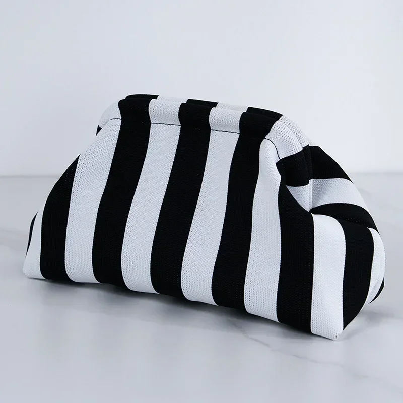 WhiteBlack-30x20x11c