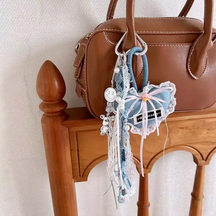 Light denim pendant
