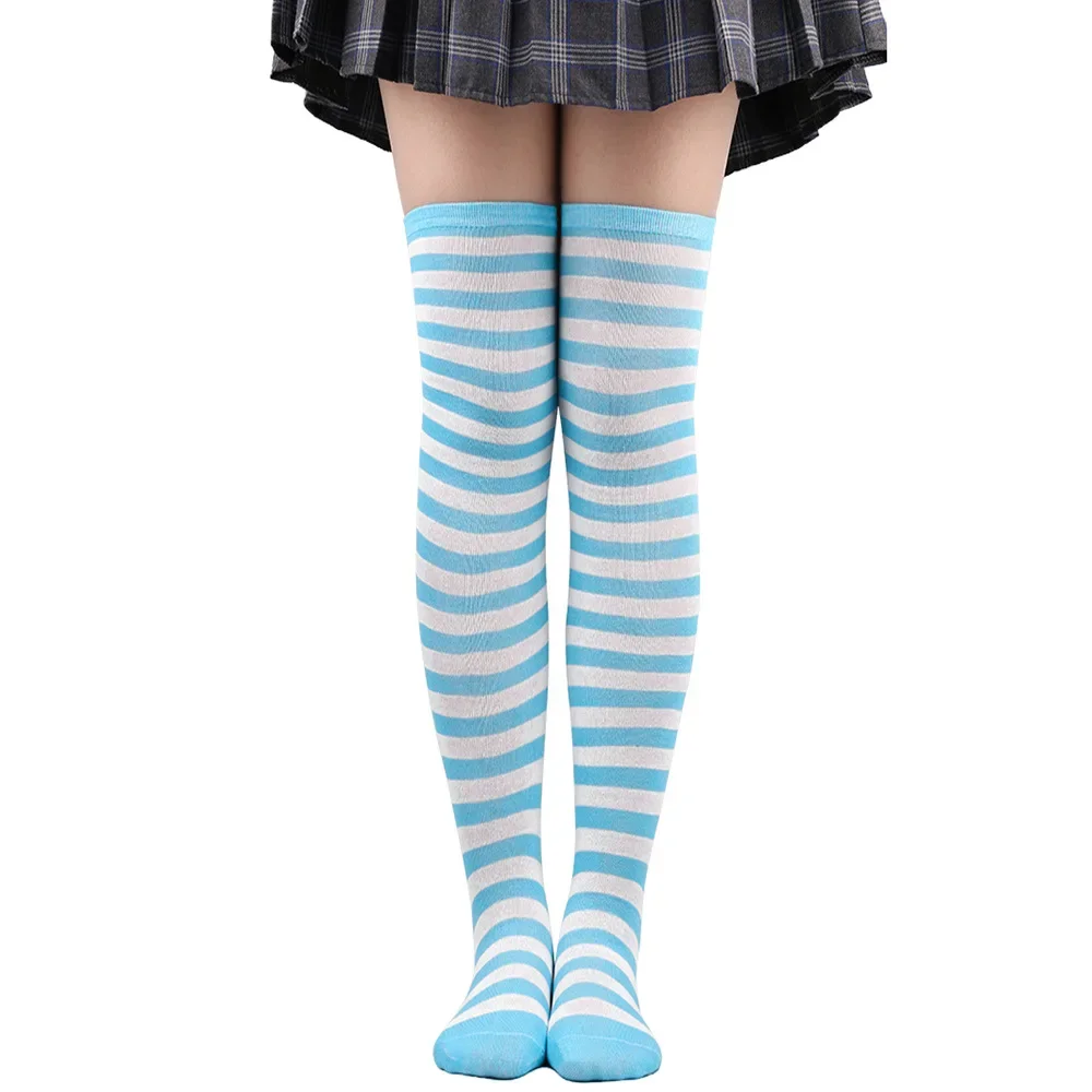 Light blue white 17
