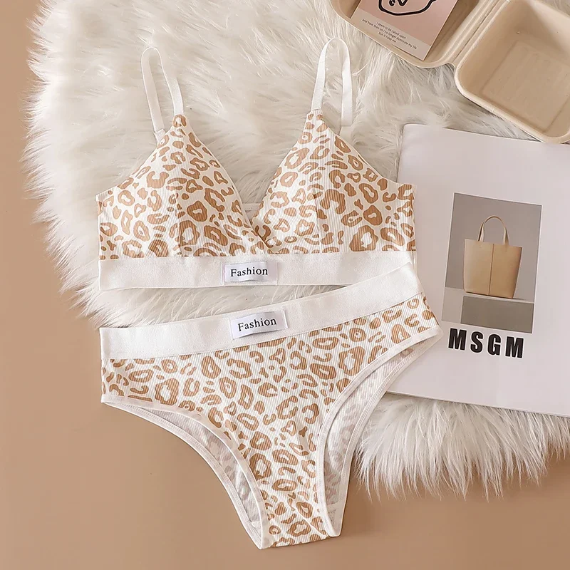 Khaki  1 set