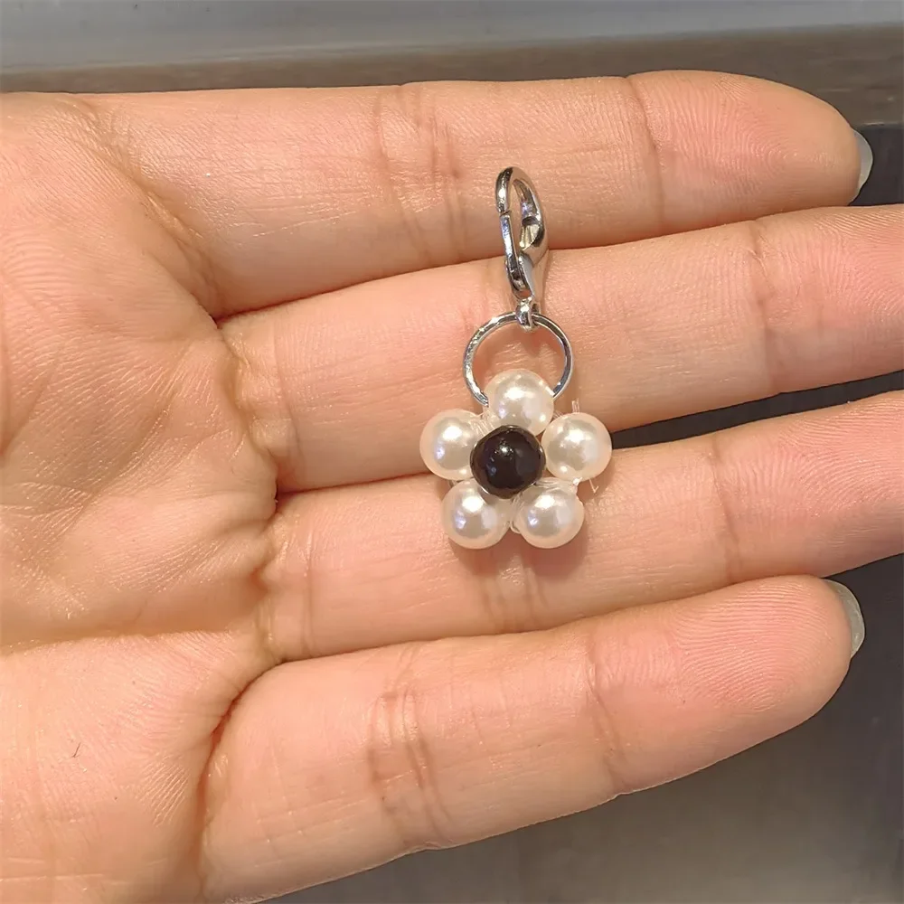 Little white flower