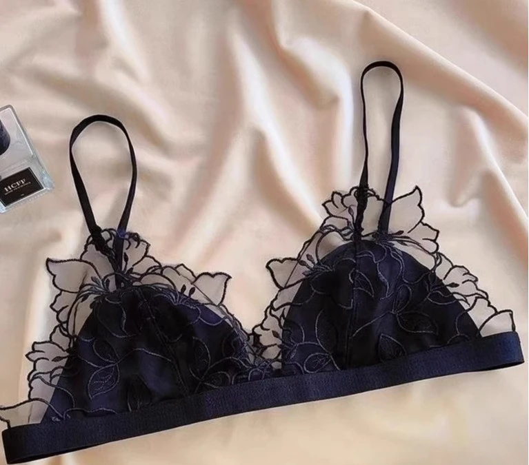 Black -Only Bra