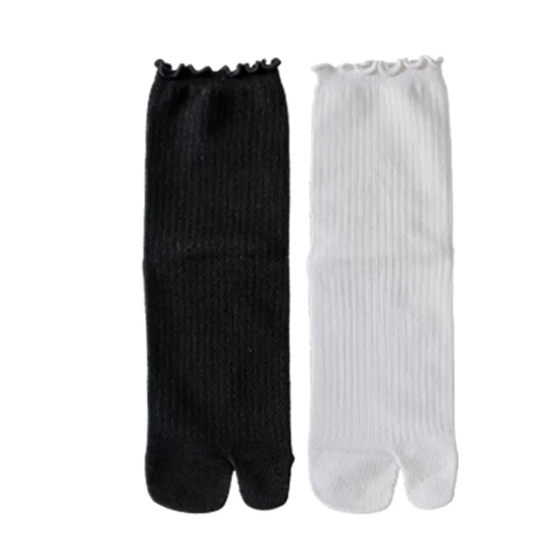 2pairs-black white