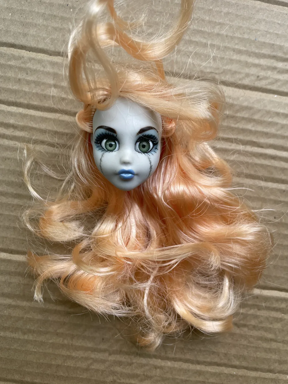 head 18