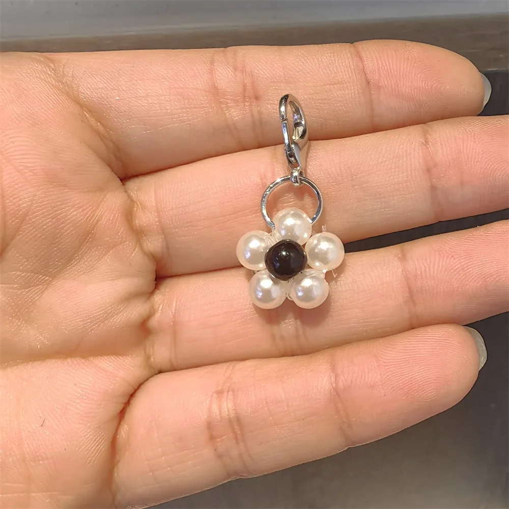 Little white flower