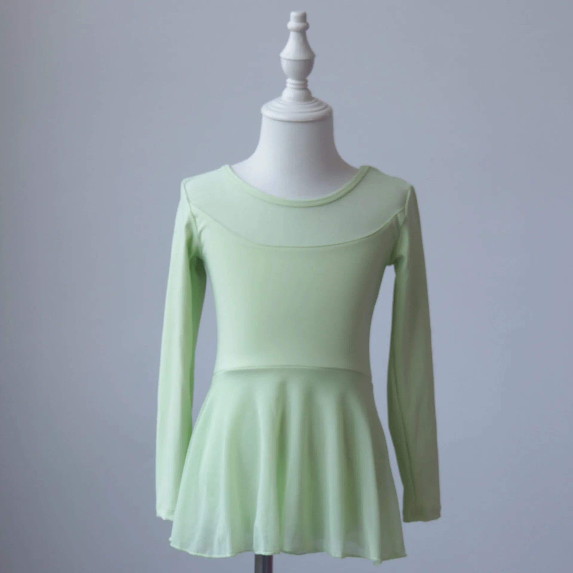 4-light green