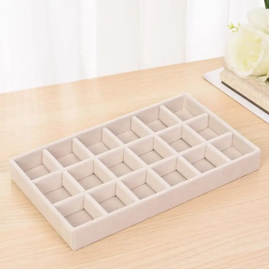 18 grids pallet