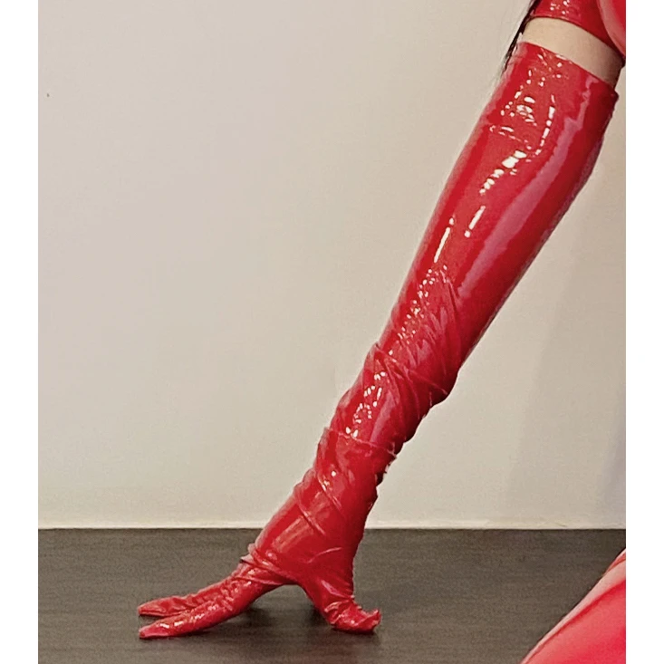 Red Gloves