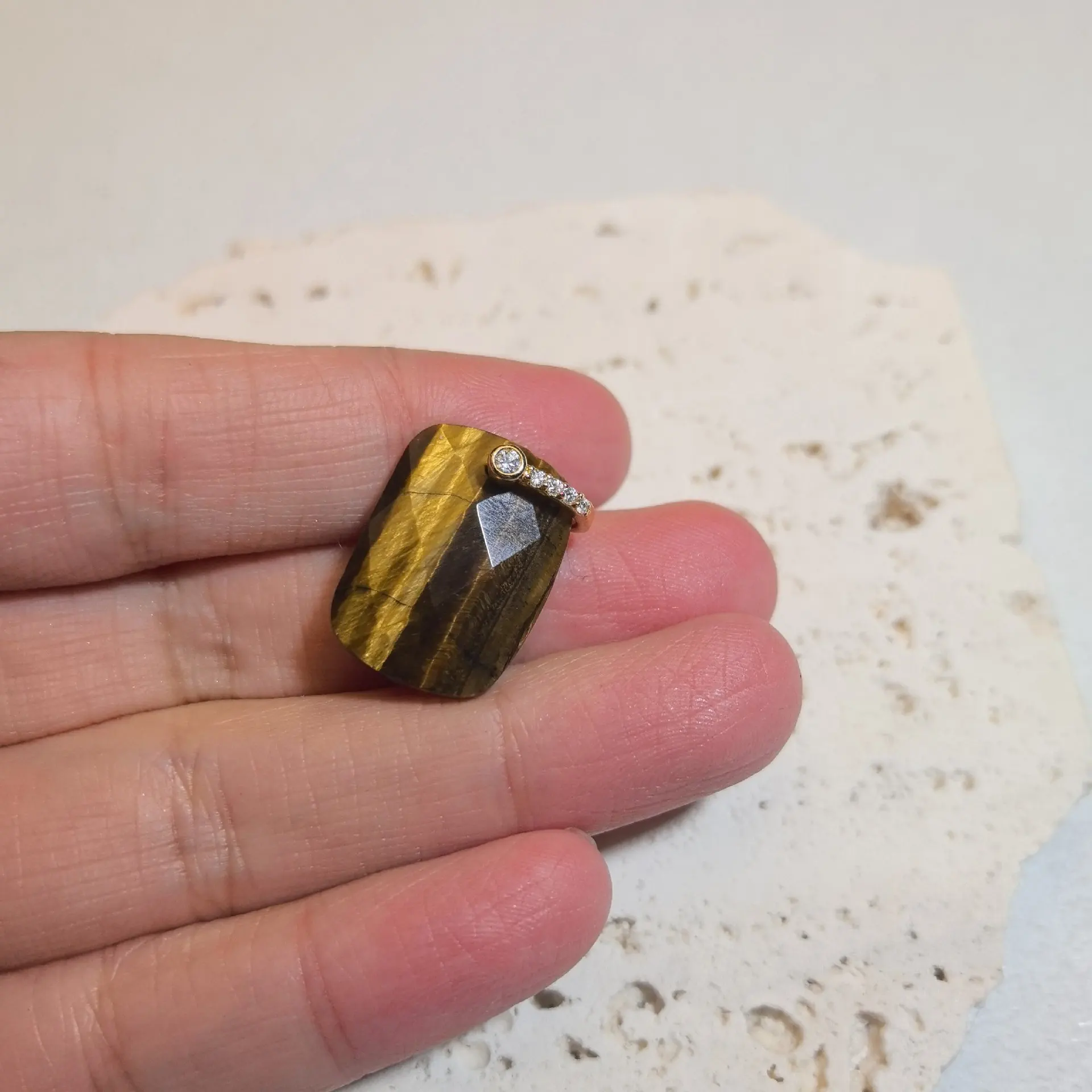 Tiger Eye