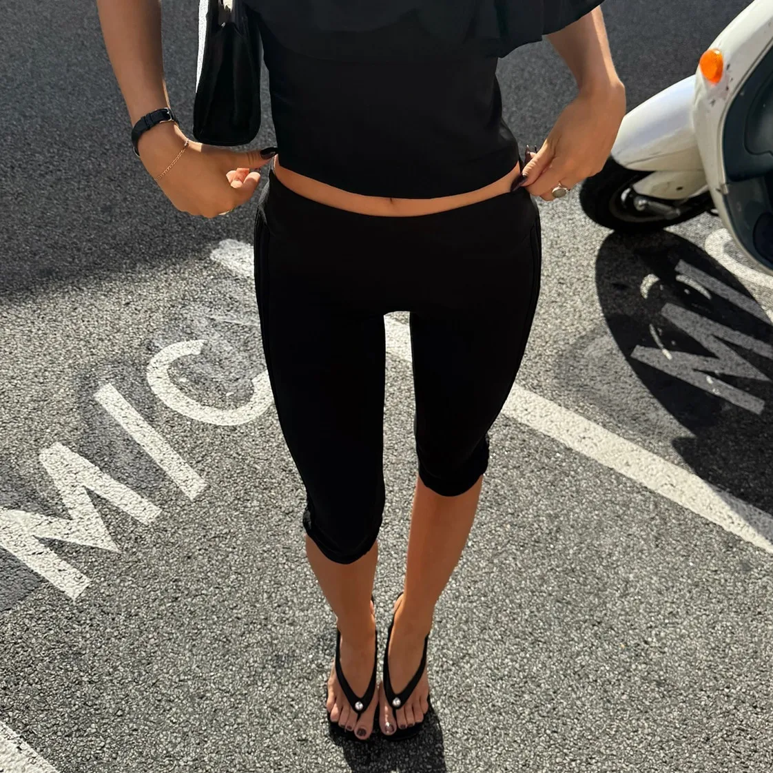 B