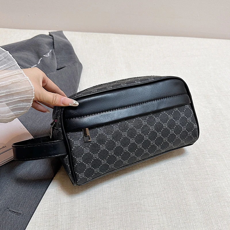 B Clutch bag